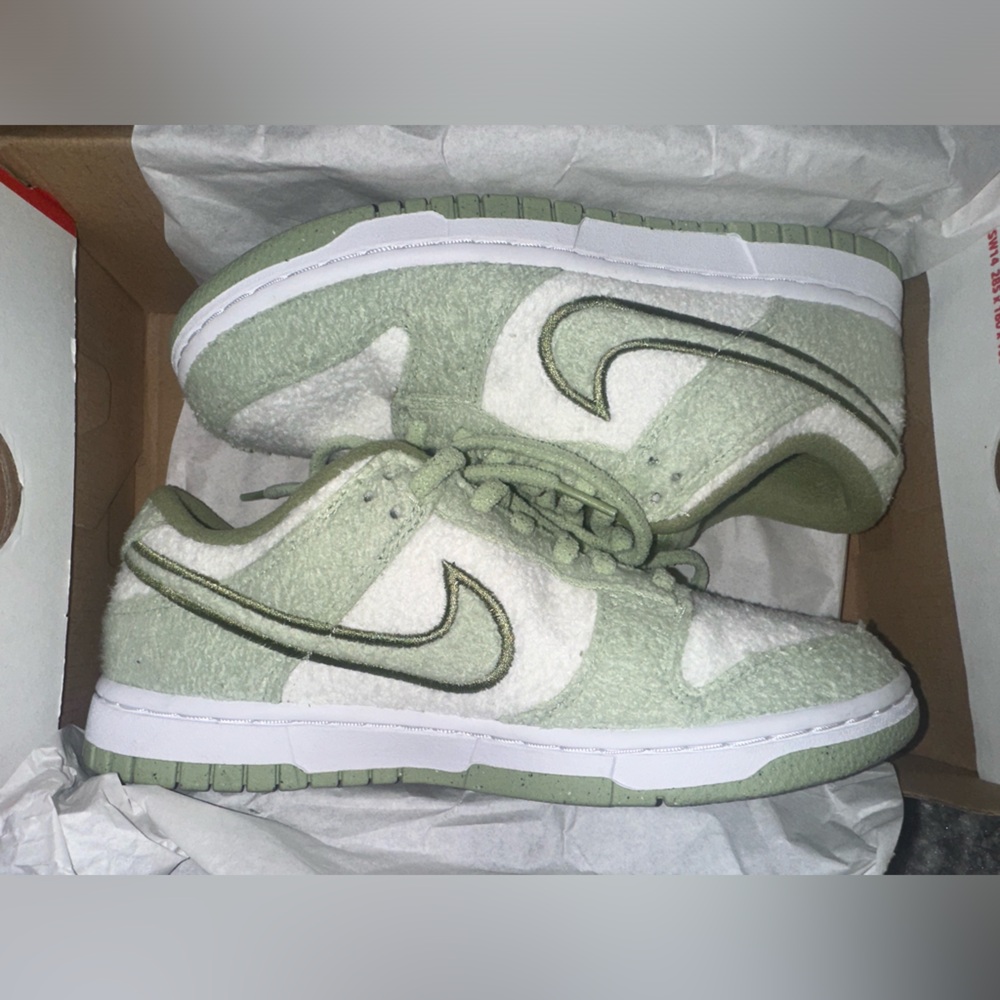 Nike Dunk Low SE Fleece Pack Honeydew Rare